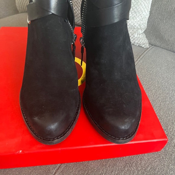 WISHBONE -LILLA ANKLE BOOT SIZE 8 - Picture 2 of 8